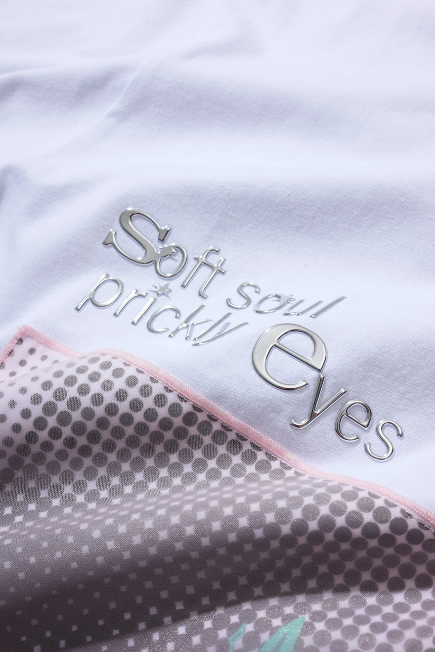 "soft soul, prickly eyes" ロンT [WHITE]