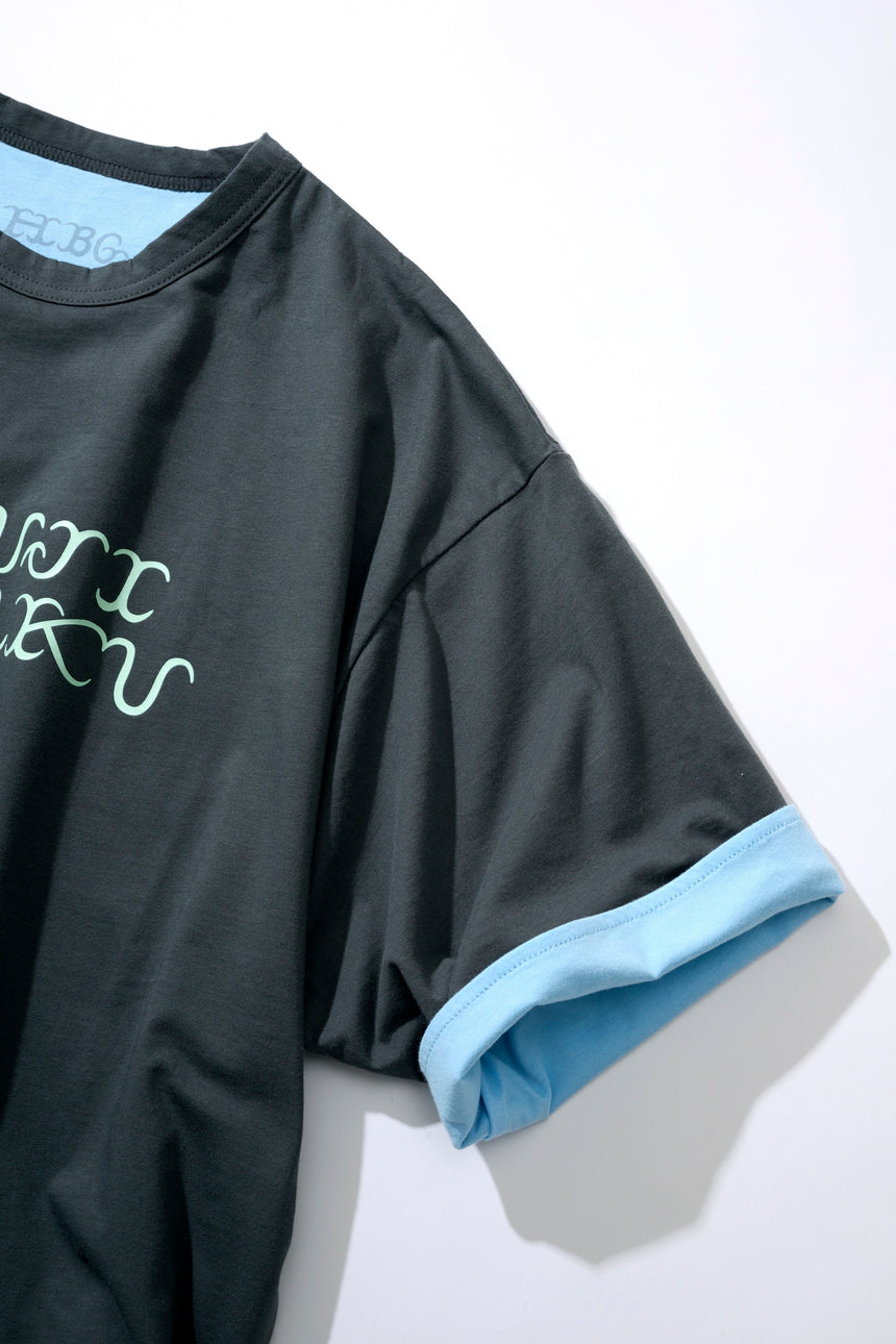 magic reversible T-shirt